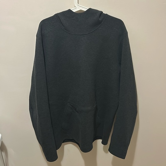 Lululemon large stratum hoodie - Picture 4 of 7